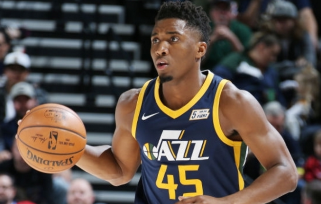 对卡萨多而 对卡萨多而