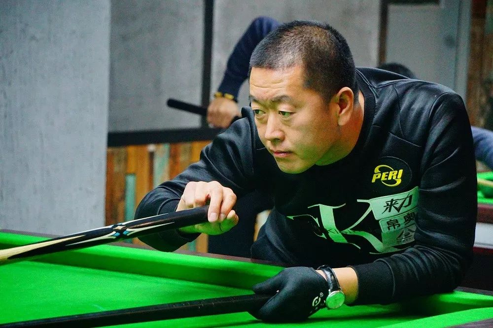 竞争中游刃 竞争中游刃