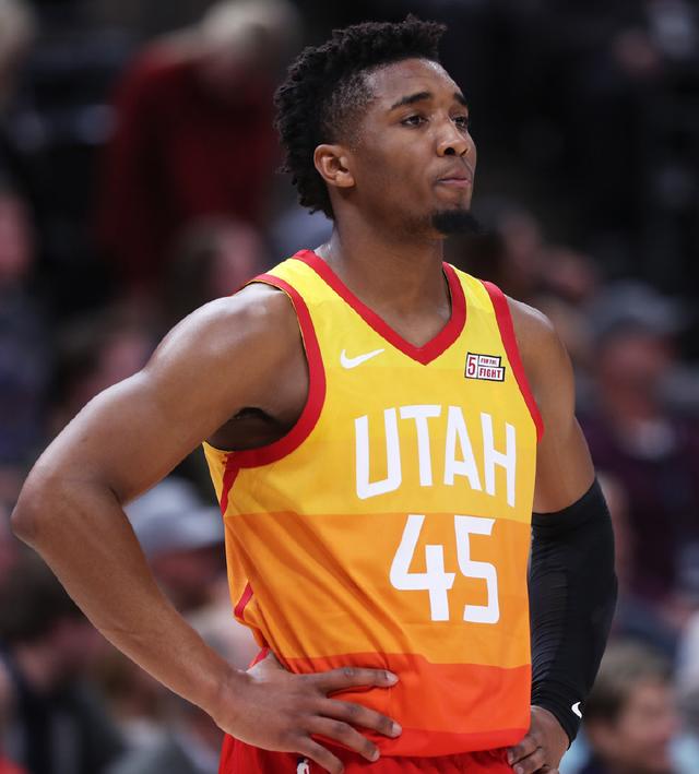 使观众得以 使观众得以