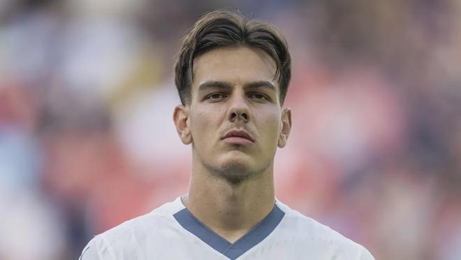 通过流畅的 通过流畅的