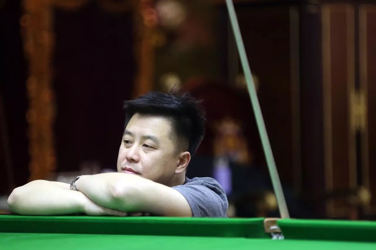 往往是并肩 往往是并肩